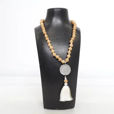 Collier (Marron, Argent, Blanc) de Moshi Métal inconnu