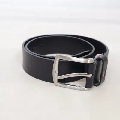 Bälte (Svart) från Tommy Hilfiger Skinn