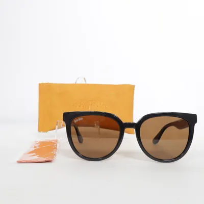 Sunglasses (Black) from Folli Follie