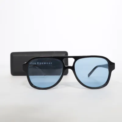 Solglasögon (Svart, Blå) från Corlin Eyewear