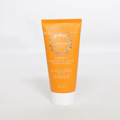 Balsam (Nordic-C Strength & Shine Conditioner) från Lumene