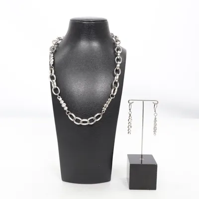 Smyckesset (Silverfärgad) från Snö of Sweden Rostfritt stål