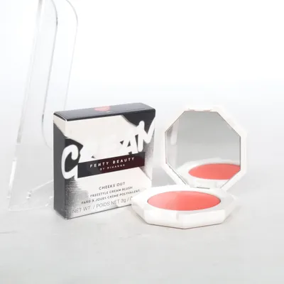Blush  (Blanc) de Fenty Beauty