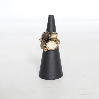 Ring (Brun) Okänd metall