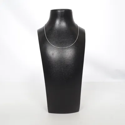 Halsband (Silverfärgad) Okänd metall
