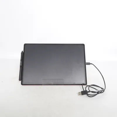 Drawing tablet (Ctl-672) from Wacom