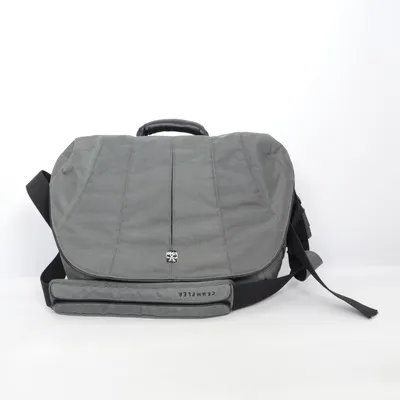 Axelremsväska (Grå, Svart) från Crumpler