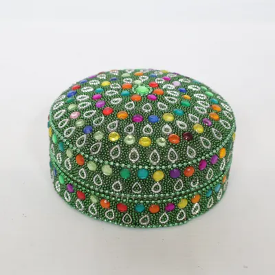 Smyckesförvaring (retro / vintage / ask / etui / Västasien / handmade)