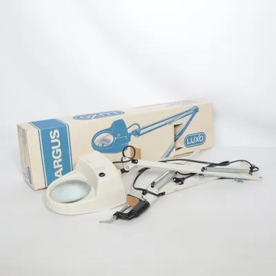 Golvlampa (Beige) från Luxo