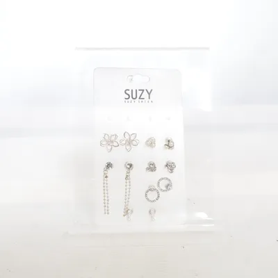 Earrings (Silver) from Suzy Shier Unknown metal