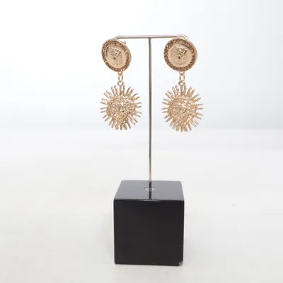 Örhängen (Guldfärgad) Okänd metall