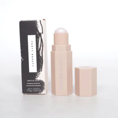 Highlighter (Match Stix Shimmer Skinstick Confetti – iridescent opal) från Fenty Beauty