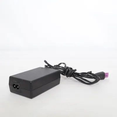 Computer charger (0957-2269) from HP