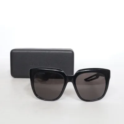 Solglasögon (BB0025S) från Balenciaga