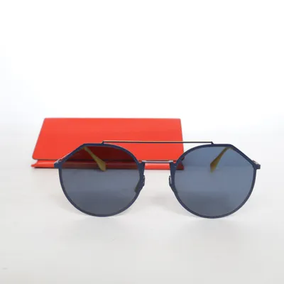Solglasögon (FF M0021/S) från Fendi