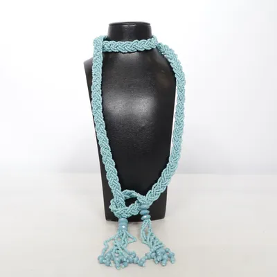 Halsband (Blå) Okänd metall