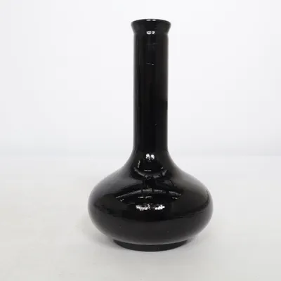 Vase (Black)