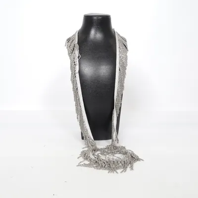 Kroppssmycke (Silverfärgad) Okänd metall
