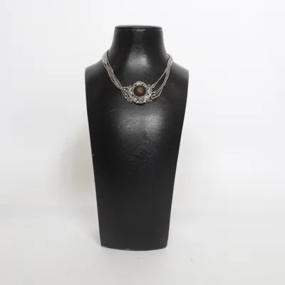 Ras-de-cou (Argent) Métal inconnu