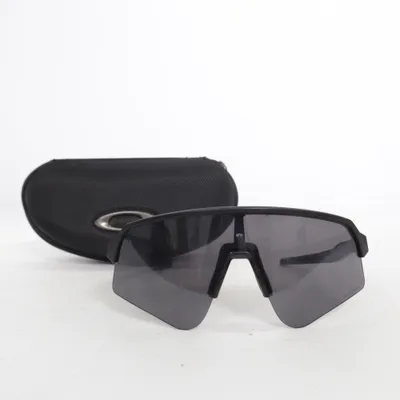 Sports glasses ( Sutro Lite Sweep) from Oakley