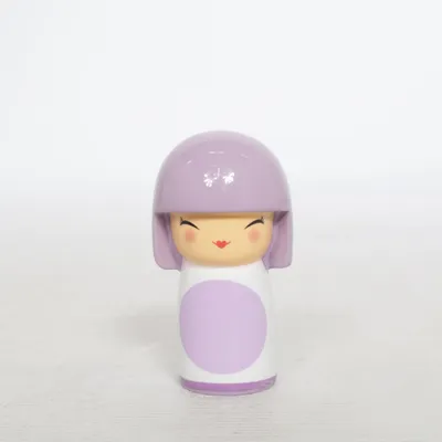 Kokeshi (Lilla, Hvid) fra Skincity