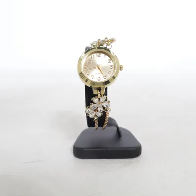 Wristwatch (Gold)