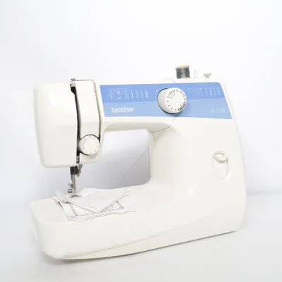 Sewing machine (White, Blue) from Brother