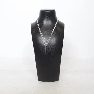 Halsband (Silverfärgad) från Våga Okänd metall