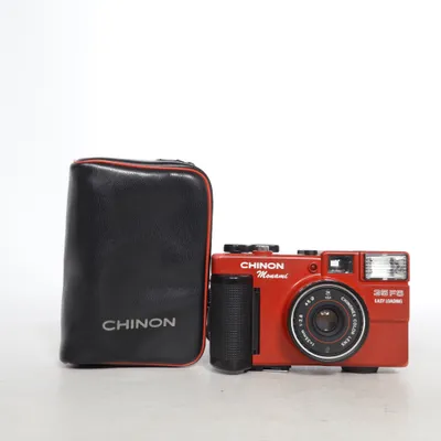 Analog kompaktkamera (Monami) från Chinon