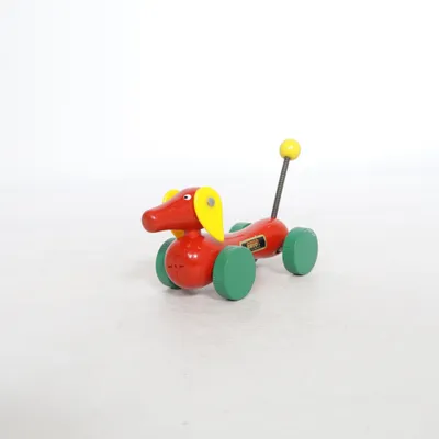 Jouet à tirer (Rouge, Vert, Jaune) de Brio