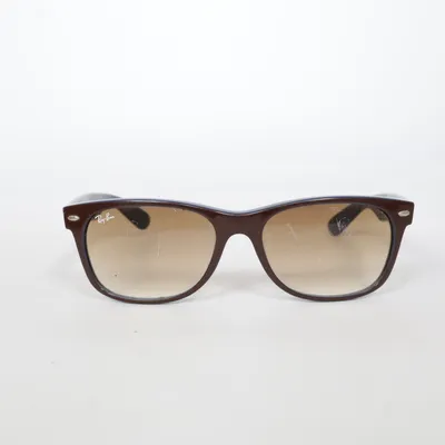 Solglasögon (RB 2132) från Ray-Ban
