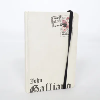 Notesblok fra John Galliano