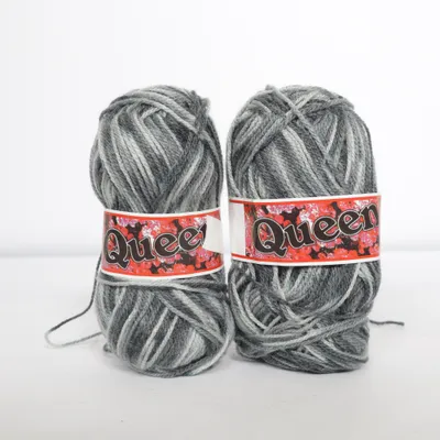 Yarn (Gray, Multicolored) from Queen