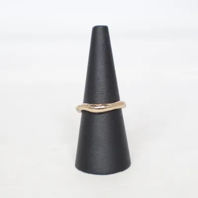 Ring (Guldfärgad) Okänd metall