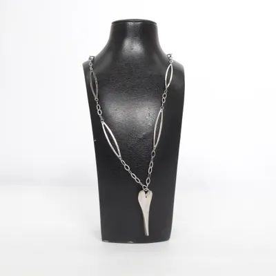 Collier (Argent) de Miss Dee Métal inconnu