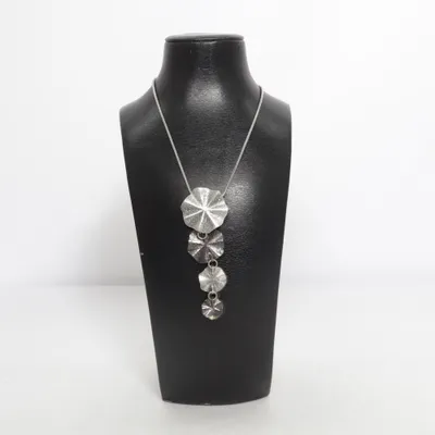 Halsband (Silverfärgad) från Ikita Okänd metall