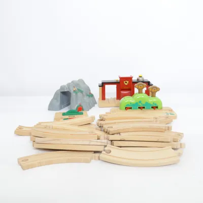 Train track (Brown, Multicolored) from Brio