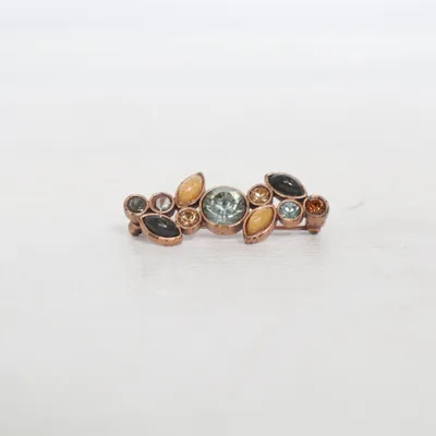 Broche (Marron, Multicolore) de Pilgrim Métal inconnu