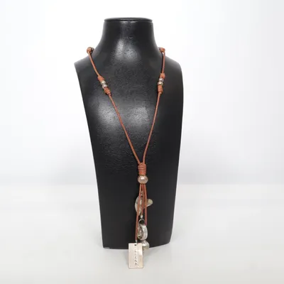 Halsband (Brun, Silverfärgad) från Diddi Okänd metall
