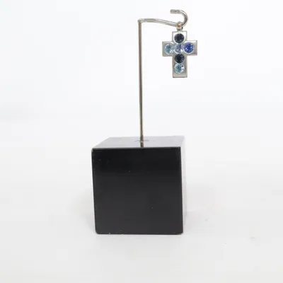 Pendant (Silver, Blue, Black) Unknown metal