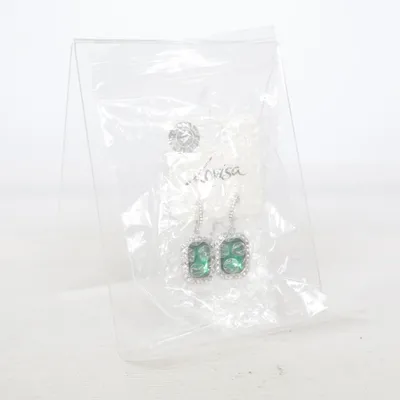 Örhängen (Grön, Silverfärgad) från Lovisa Okänd metall