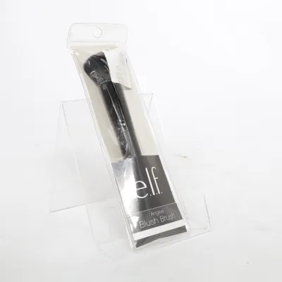 Makeup brush (Angled Blush Brush) from Elf