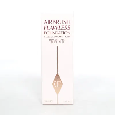 Foundation (Airbrush Flawless Foundation) fra Charlotte Tilbury
