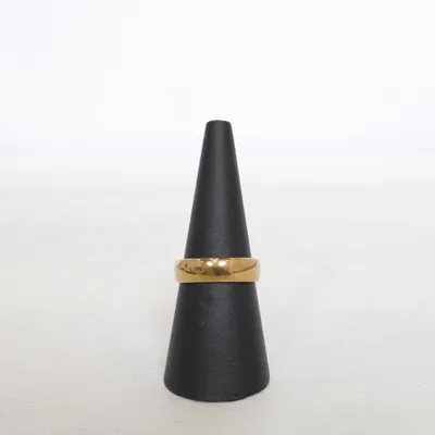 Ring (Guldfärgad) Okänd metall