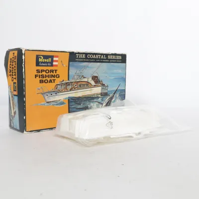 Byggesæt (Sport Fishing Boat) fra Revell