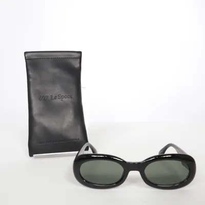 Sunglasses (Black) from Le Specs