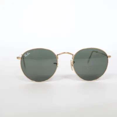 Solglasögon (RB3447) från Ray-Ban