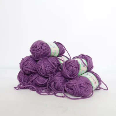 Yarn (Purple) from Järbo Acrylic