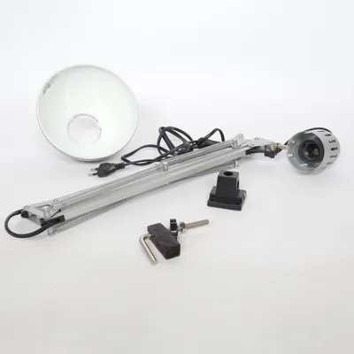 Skrivbordslampa (Silverfärgad) från IKEA