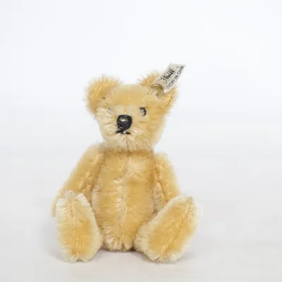 Peluche (Beige) de Steiff